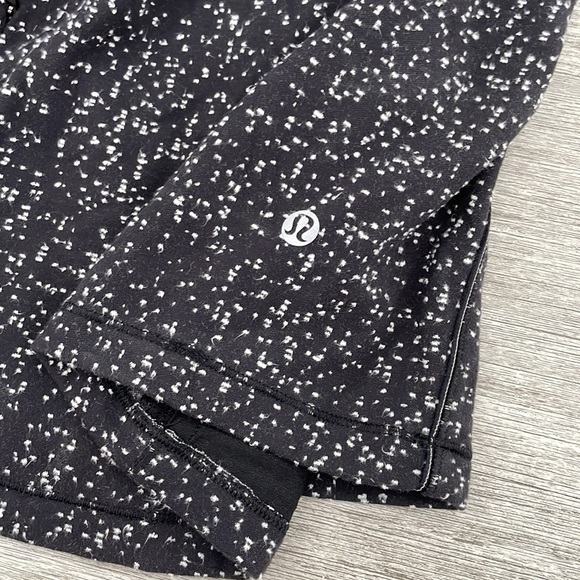 Lululemon black and white half zip pullover with pockets size 4 - Picture 6 of 7